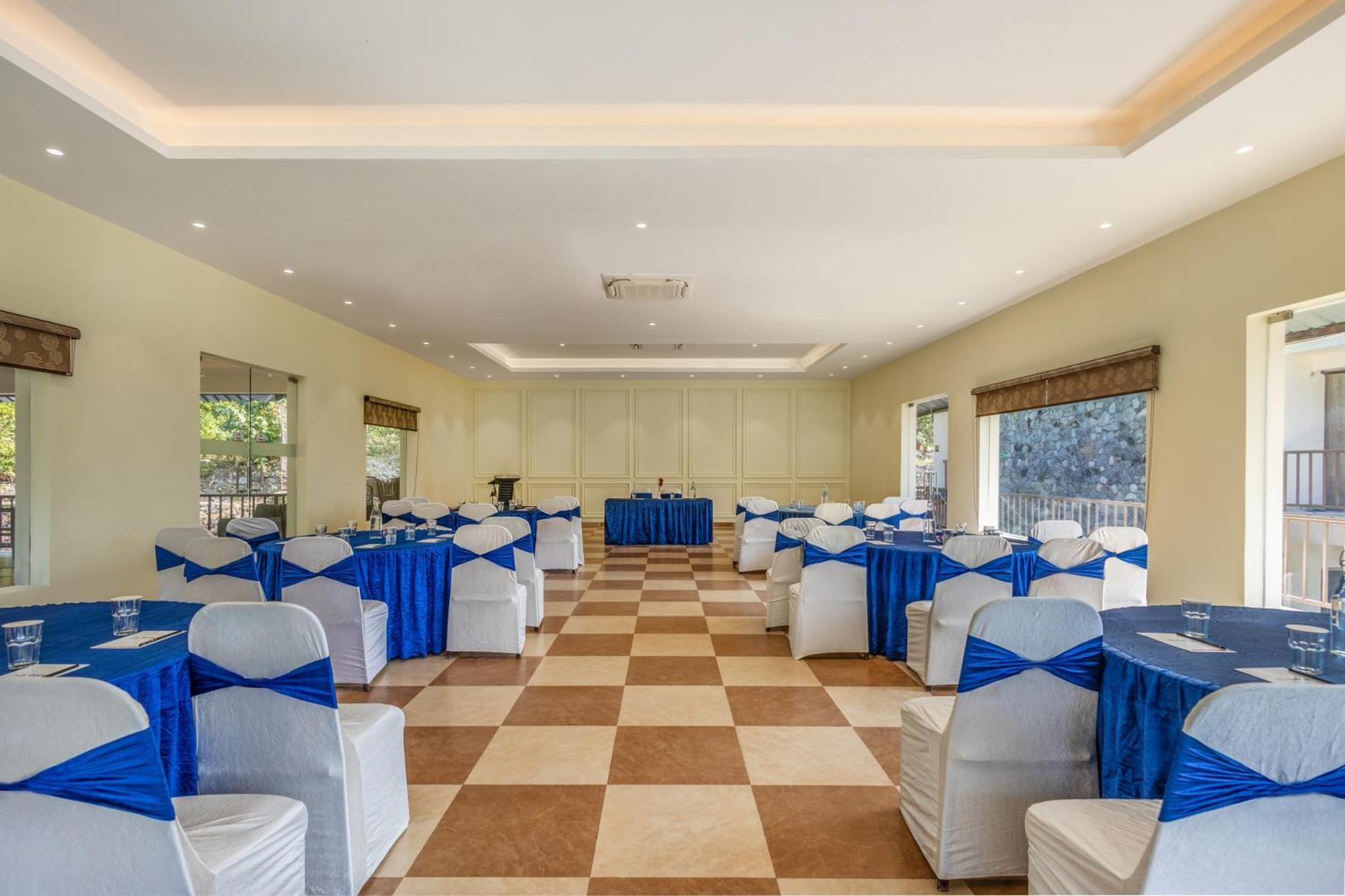Hotel Sterling Corbett Garjia Zewnętrze zdjęcie